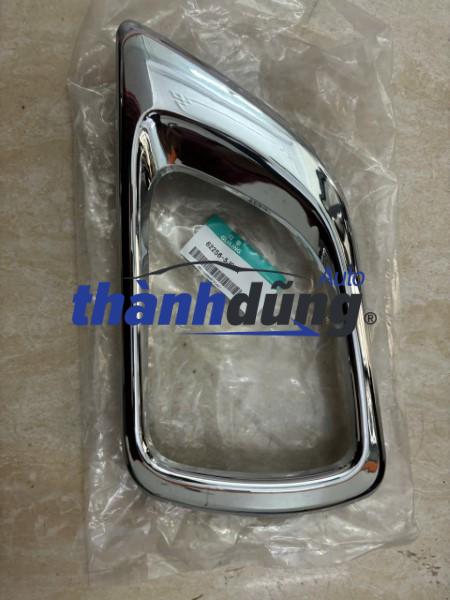 ỐP ĐÈN GẦM NISSAN NAVARA D23 2019 | 622565JG0A