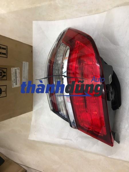 ĐÈN HẬU PHẢI XE TOYOTA CAMRY 2016 | 8155106680