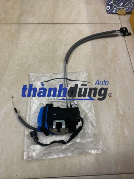 Ổ NGẬM KHÓA CỬA HYUNDAI VELOSTER 1.6L 2013 | 813102V000