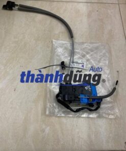 Ổ NGẬM KHÓA CỬA HYUNDAI VELOSTER 1.6L 2013 | 813102V000