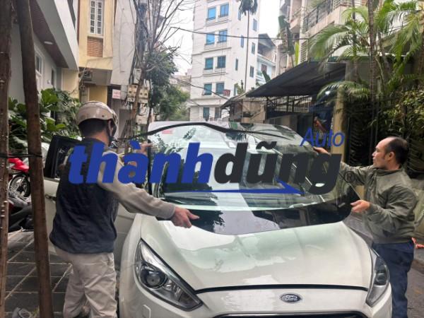 KÍNH CHẮN GIÓ XE FORD FOCUS 2016 | F1EZ-5803100-A