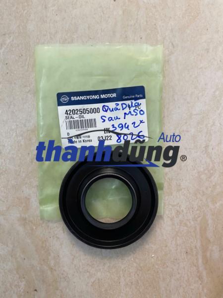 PHỚT QUẢ DỨA XE SSANGYONG KORANDO | 4202505000