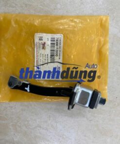 HẠN CHẾ CÁNH CỬA TRƯỚC PHỤ XE HYUNDAI ELANTRA | 79390-F2000