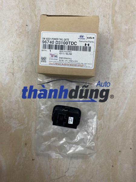 NÚT BẤM MỞ CỐP XE HYUNDAI TUCSON 2017 | 96740D3100TD