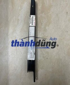XƯƠNG ĐỠ KHÓA CAPO XE TOYOTA YARIS 2015 | 532150D121