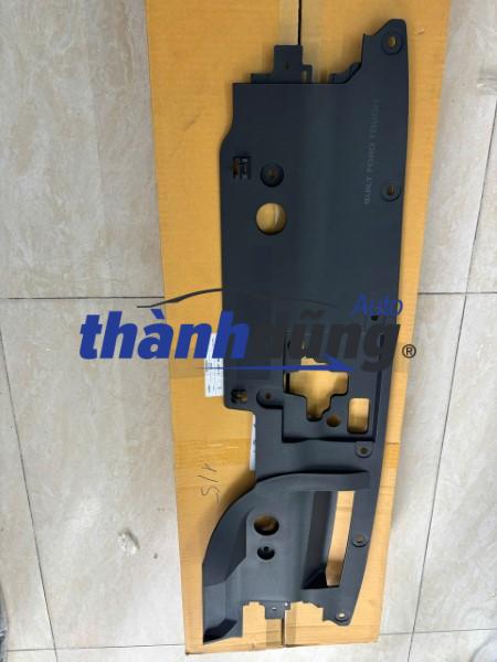 NHỰA CHE KHÓA CAPO GIỮA FORD EVEREST | N1WZ8C291A