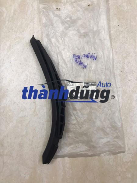 ỐP GÓC CHÂN KÍNH PHỤ NISSAN LIVINA 2011 | 66814-6A00M