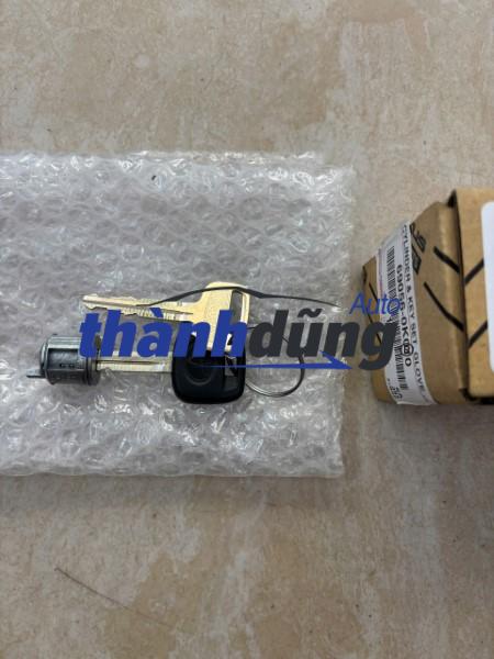 Ổ KHÓA CỐP DỰNG ĐỒ TOYOTA HILUX 2006-2015 | 690560K010