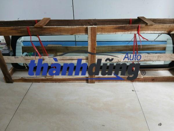 KÍNH CHẮN GIÓ SAU NISSAN NAVARA 2009 | 823014JG0A