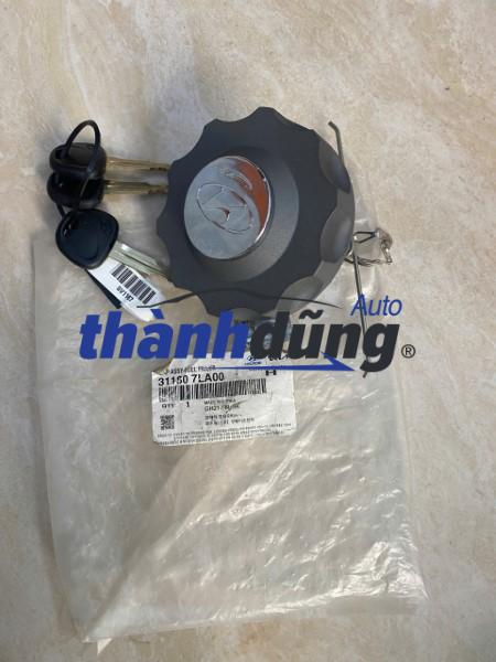 NẮP THÙNG DẦU HYUNDAI HD270 | 31180-7LA00