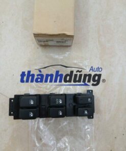 CÔNG TẮC LÊN KÍNH HYUNDAI SANTAFE 2006-2012 | 935712B000