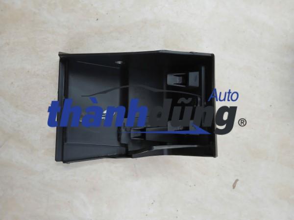 ỐP ĐẦU BẬC LÊN XUỐNG XE MAZDA CX5 2015 | KD5H51W82