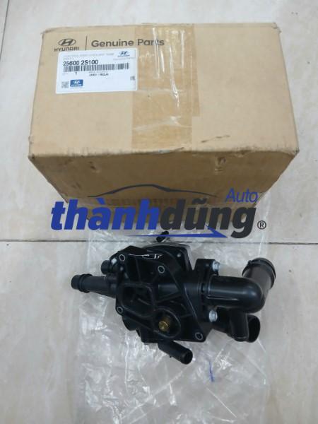 CỤM VAN HẰNG NHIỆT XE KIA SORENTO 2021 | 256002S100