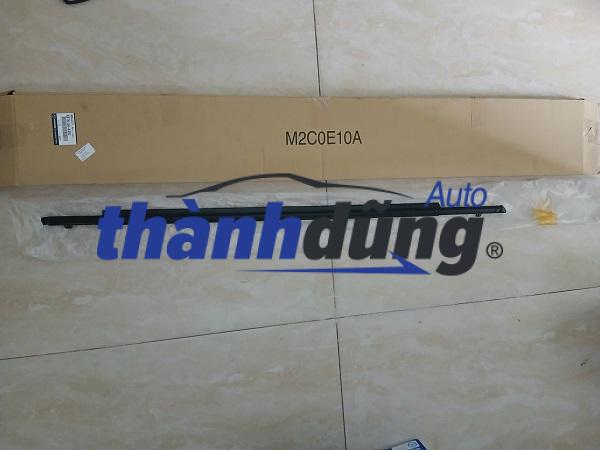 NẸP CHÂN KÍNH TRƯỚC TRÁI MAZDA CX5 2022 | KB7W50640A