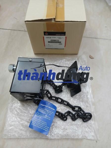 TREO LỐP DỰ PHÒNG MITSUBISHI PAJERO SPORT | 4260A122