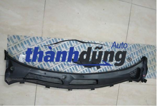 TẤM NHỰA ỐP CHÂN KÍNH CHẮN GIÓ XE FORD FIESTA 2012 | DK51507R1C