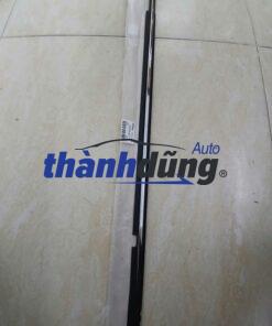 NẸP CHÂN KÍNH TRƯỚC PHẢI TOYOTA ALTIS 2006 | 7573002110