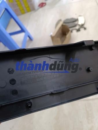 GIÁ BẮT BIỂN SỐ MERCEDES C200 2021 | 2068803001