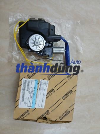 KHÓA NGẬM CỐP HẬU TOYOTA FORTUNER 2021 | 693500K340