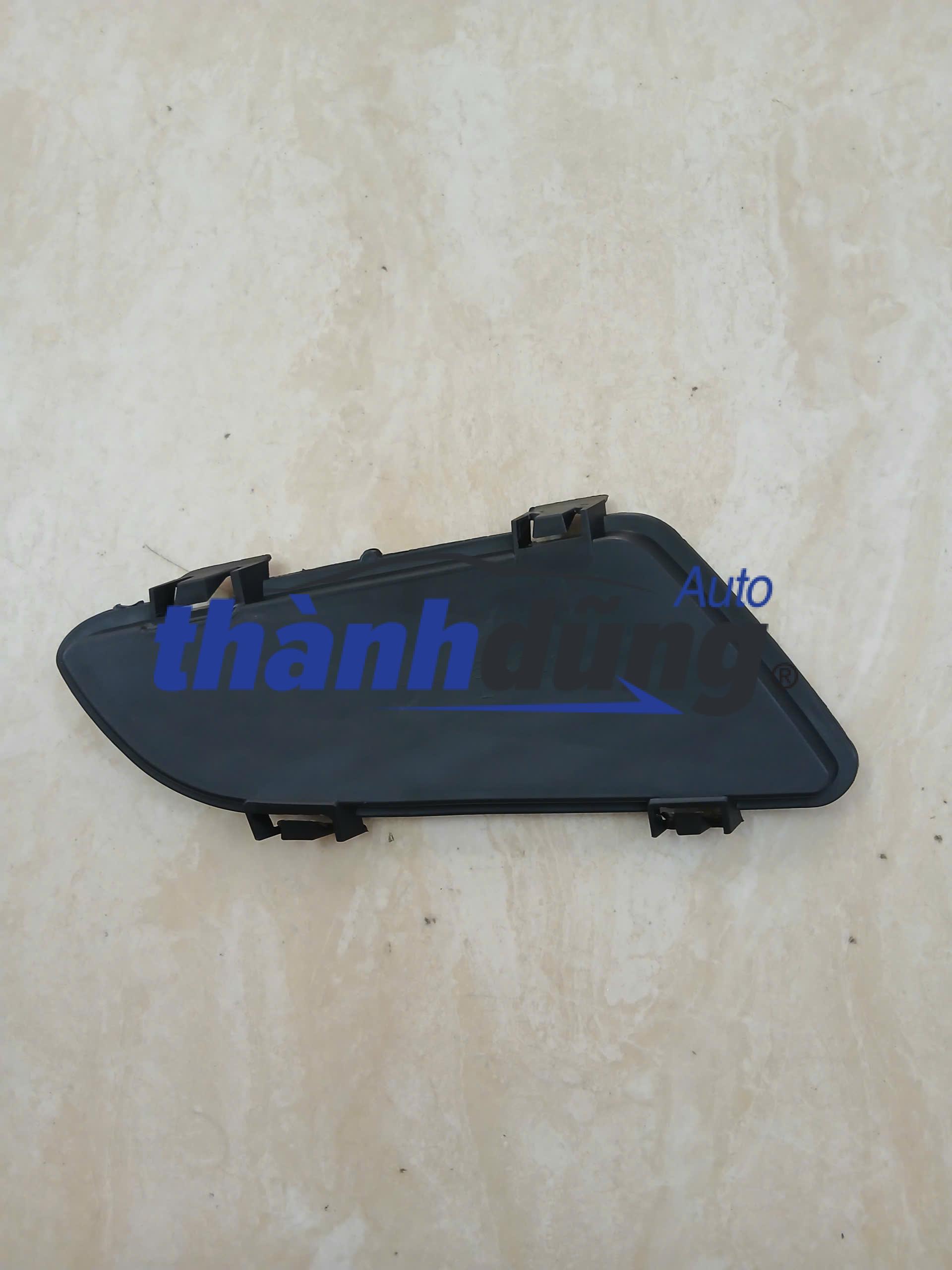 ỐP ĐÈN CẢN TRƯỚC XE MAZDA 6 2004 | GJ6A50C21