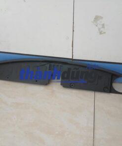 ỐP NHỰA TRÊN KÉT NƯỚC XE KIA SORENTO 2012 | 863502P510