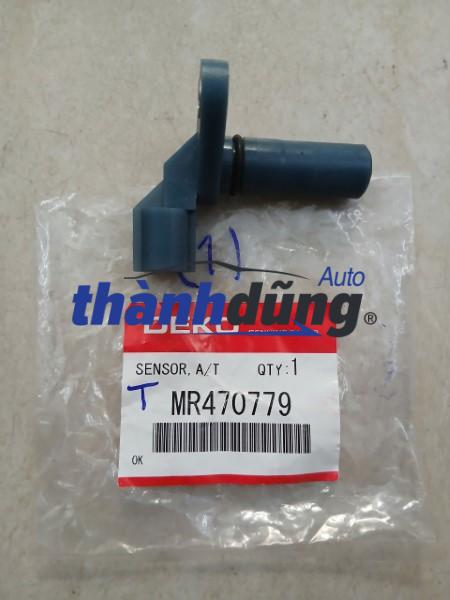 CẢM BIẾN TỐC ĐỘ HỘP SỐ XE MITSUBISHI PAJERO 4G93 | MR470779