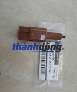 CÔNG TẮC CHÂN PHANH XE NISSAN VERSA 2010 | 25300AT300