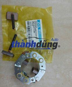 CHỔI (GIÁ) THAN ĐỀ TOYOTA PRADO | 2814054380
