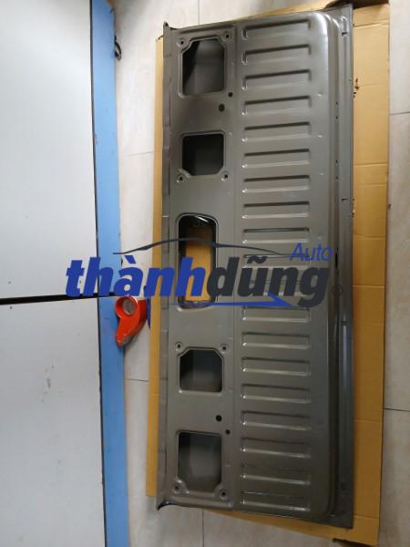 NẮP CỐP SAU MITSUBISHI TRITON 2011 | 6724A013