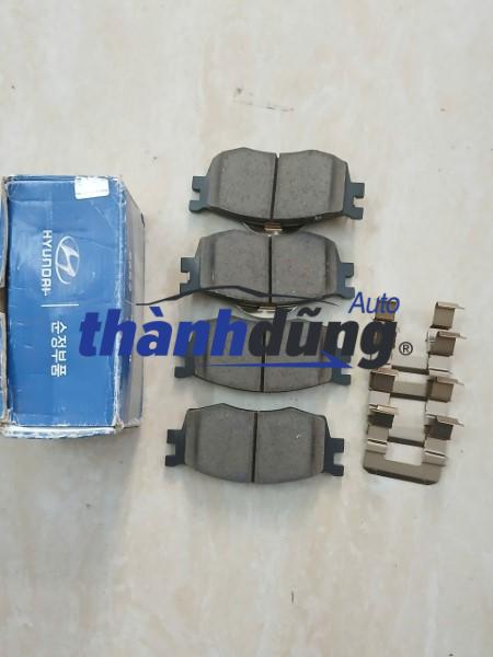 MÁ PHANH TRƯỚC XE HYUNDAI I20 2009 | 581011GA00