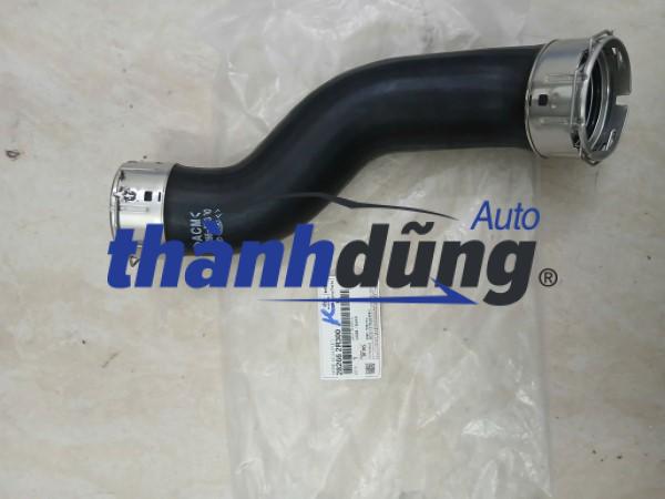 ỐNG GIÓ KÉT TURBO VÀO BƯỚM GA XE KIA CARNIVAL | 282662R300