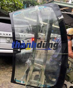 KÍNH CHẮN GIÓ XE RANGE ROVER SPORT L494 2019 | LR106973