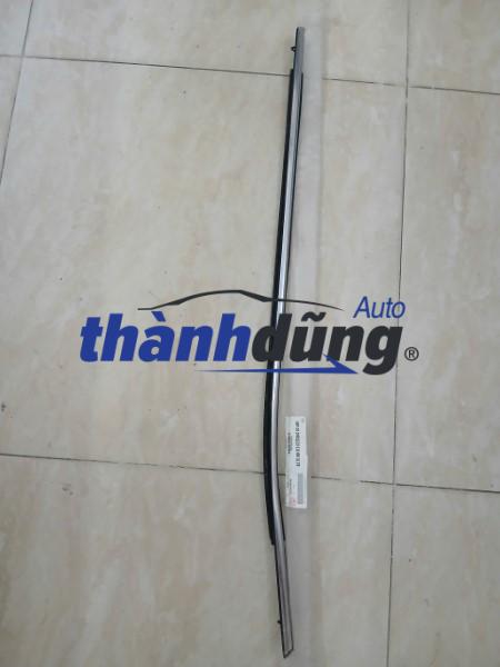 NẸP CHÂN KÍNH TRƯỚC PHẢI TOYOTA CAMRY | 757100C230