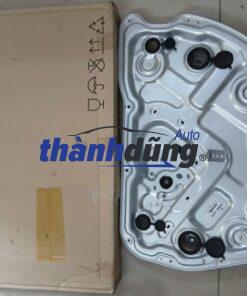 COMPA NÂNG KÍNH XE HYUNDAI GENESIS 2012 | 824812M000